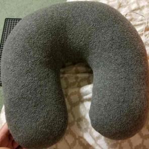 Neck pillow / neck massager