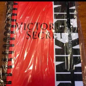 Victoria's Secret Pink Planner,2017-18