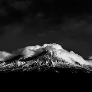8×10 mt shasta photograph