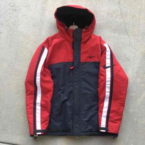 Men's vintage Nike puffy coat size XL