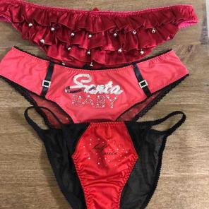 NWT VS 3PC Holiday Panty Set in Medium