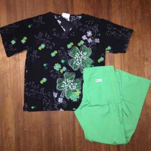 St. Patrick's day Shamrock Scrubs Sz S