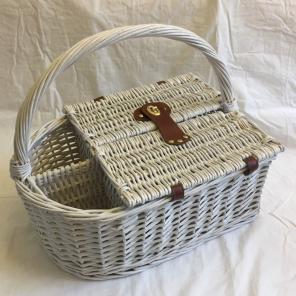 Vintage Whicker Picnic Basket