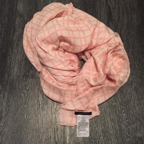 FREE SHIP Banana Republic Scarf