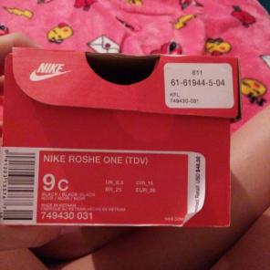 Brand new all black toddler size 9c