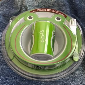 New Crofton Kids Frog Dinnerware Set