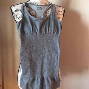 Gray tank