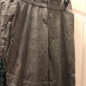 Size 12R Express Black Pants W/white