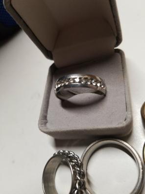 Gold band cz stones his or her rings in