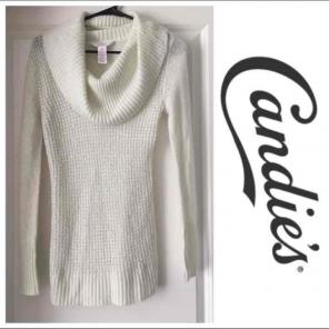 Candie's white sweater