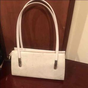 White and green flower purse