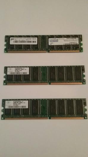 3 x 256MB DDR- 266MHz PC2100U Memory.