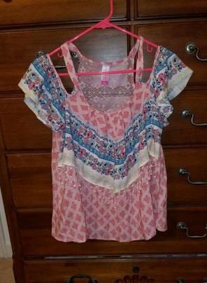 Size small cap sleeve/cold-shoulder top