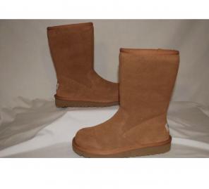 Uggs lil Sunshine Boots 12