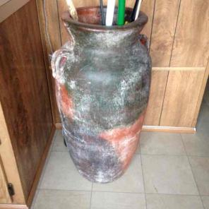 Clay pot