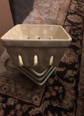 4 Polka Dot Fruit/Veggie Storage Units