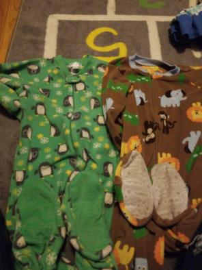 3T Boys footie pajamas