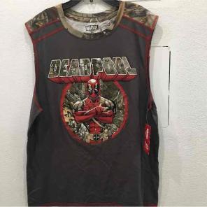 Deadpool Men's XL REALTREE NWT shirt