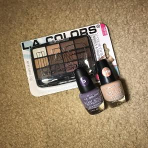 LA COLORS Eyeshadow And Nail Polish Set