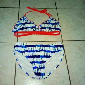 girl's bathing suit