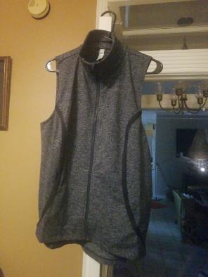 NWT UNDER ARMOUR VEST