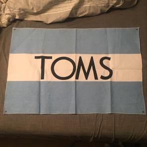 Toms Canvas Flag