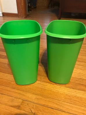 2 6Quart Wastebaskets