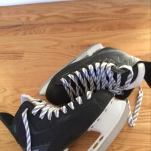 Reeboks Hockey Skates Size 5 (24.2 Cm)