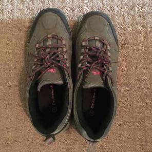 BearPaw Women's 8.5 Hiking Shoes