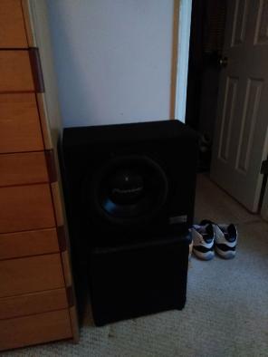 Pioneer subwooher