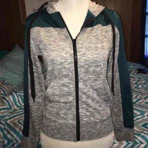 Rue 21 zip up