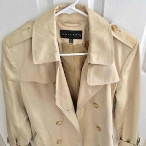 New Gallery beige trench coat