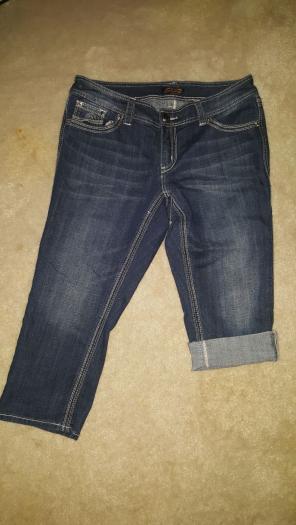 Blue jean capris Sz 14