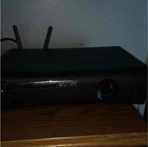 Xbox 360 with Call Of Duty:Ghost