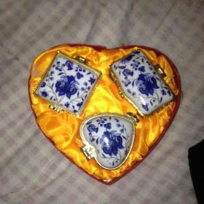 Ceramic holder
