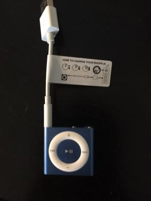 BRAND NEW Apple iPod shuffle -Waterproof