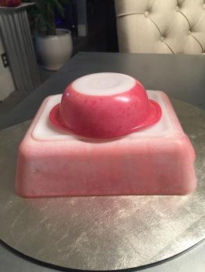 Pink Pyrex 503 refrigerator dish &080