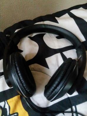 Headphone