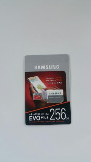 256 GB micro SD card Samsung evo plus