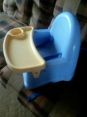 Safety 1sToddler eating table and boost.