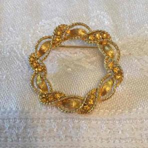 Marked JJ scratch test 14kt gold (plate)