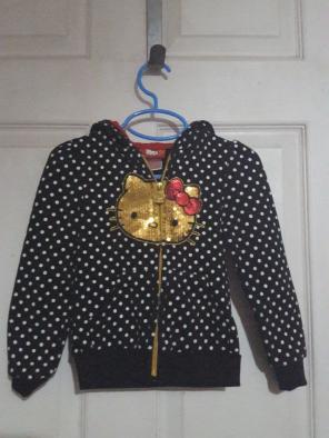 Like new girls hello kitty sweater