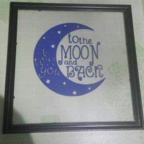 Floating picture frame