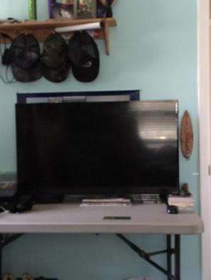 40" Vizio Flatscreen Tv