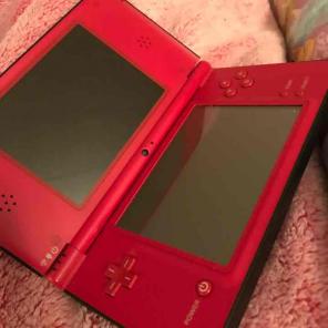 Nintendo DSI XL