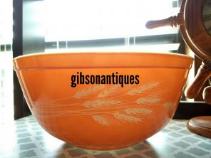 hold//Pyrex bowl 403
