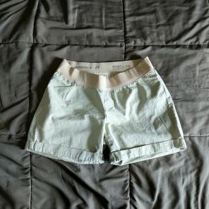 GAP maternity shorts size 4