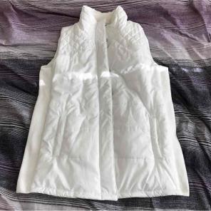 Oh Baby by Motherhood Medium puffy vest
