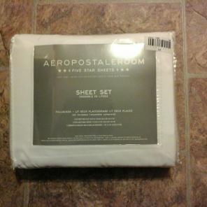 Aeropostale Bed sheet set full/queen