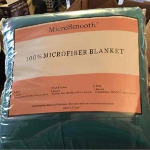 NEW Microfiber Blanket (Twin 68"x96")